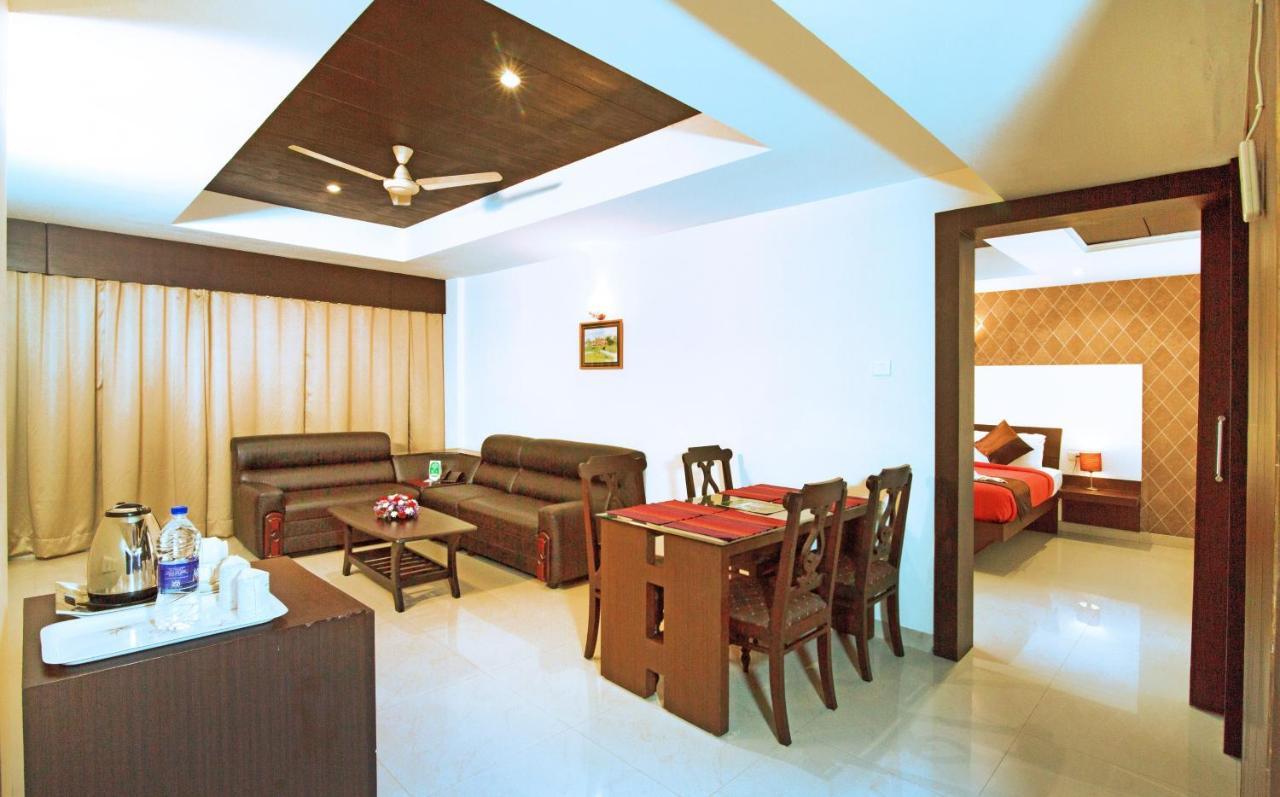 Hotel Royal Omars à Kannur Extérieur photo