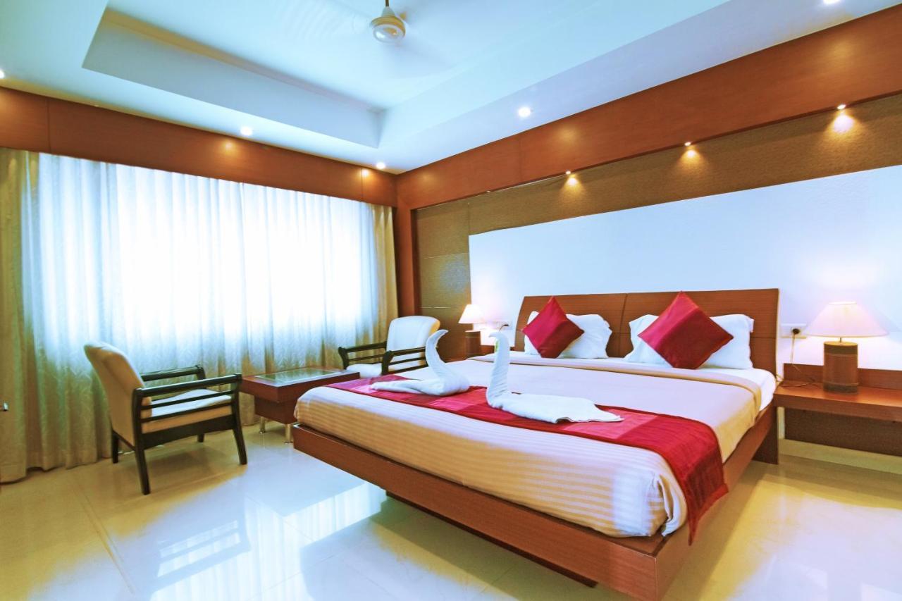 Hotel Royal Omars à Kannur Extérieur photo