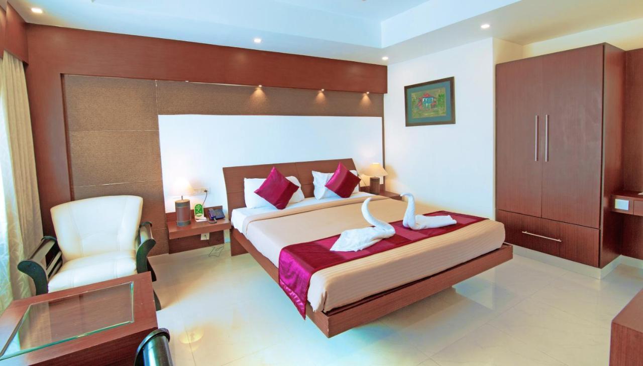 Hotel Royal Omars à Kannur Extérieur photo